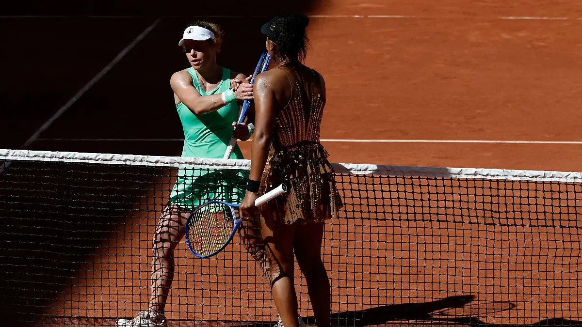 Glitzerkleid und Zeitspiel: Naomi Osakas Verhalten bringt Laura Siegemund auf die Palme